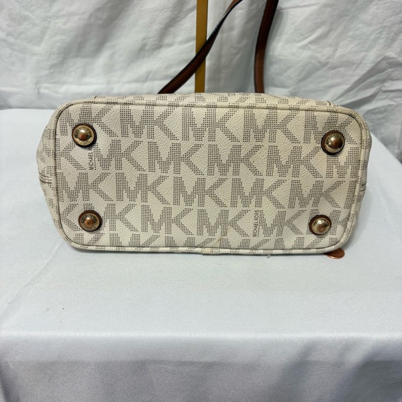 Michael Kors Beige and Tan Signature Tote - Picture 11 of 13